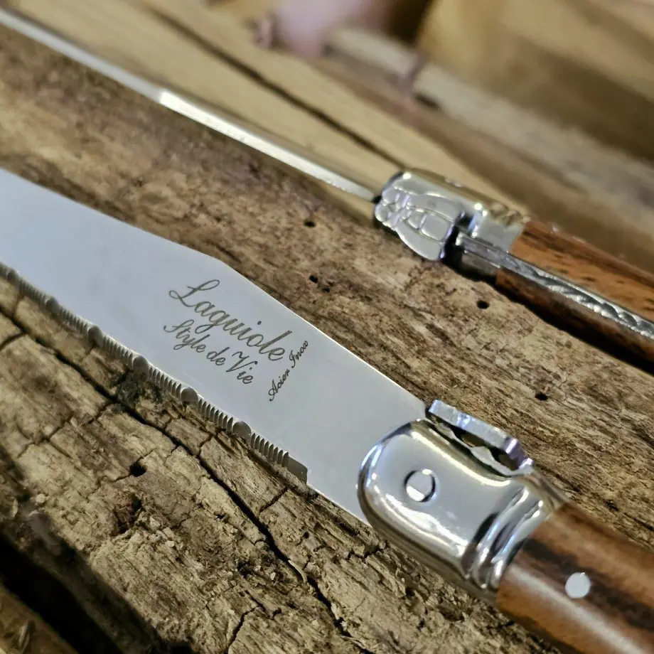 Köttknivar Laguiole Wood - 6pack köttbestick - eleganta bestick som skär snyggt, kommer med vackert knivställ av trä - Bild 3