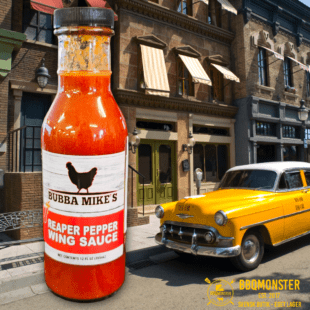 Wing Sauce - Bubba Mike´s Reaper Pepper - HET(!)/syrlig sås för kyckling Om du gillar Frank´s Buffalo extra hot wing Sauce kommer du älska denna Wing Sauce - Bubba Mike´s Reaper Pepper tillför den riktigt heta och syrliga ton som du söker till HOT chicken wings och andra grilldetaljer av Kyckling. Historien om Bubba Mike och såserna som nu finns på Svenska marknaden genom BBQmonster börjar i en liten stad i Amerika. Familjen i fråga hade en stark passion för grillning och BBQ och utifrån oräkneliga tester och försök skapades såser till perfektion. Familjen valde att lansera sina alster och därmed låta livsnjutare som dig ta del av sina härligheter. Detta är en kvalitetsprodukt från Oak Forest, illinois, USA som gör skillnad för din utomhusmatlagning oavsett om du älskar sås på tallriken eller direkt på objektet som ligger på gallret.