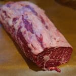 Entrecote av grainfed black angus från uruguay en fantastiskt fint marmorerad bit kött